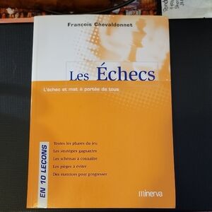 📚 4/$20 📚 Les Échecs Book by Minerva